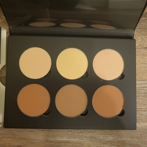 Anastasia Beverly Hills Contour Palette Light To Medium - Picture 4 of 7